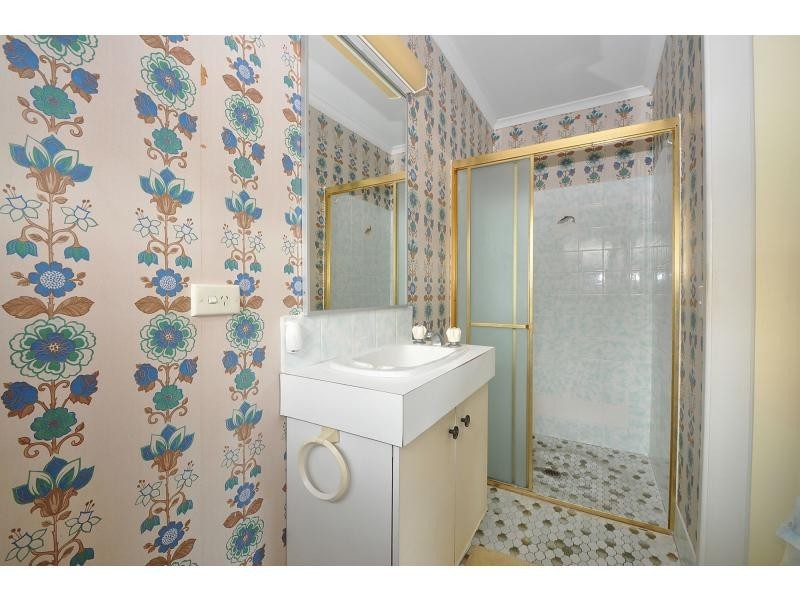 33 Bluejay Street, Burleigh Waters QLD 4220