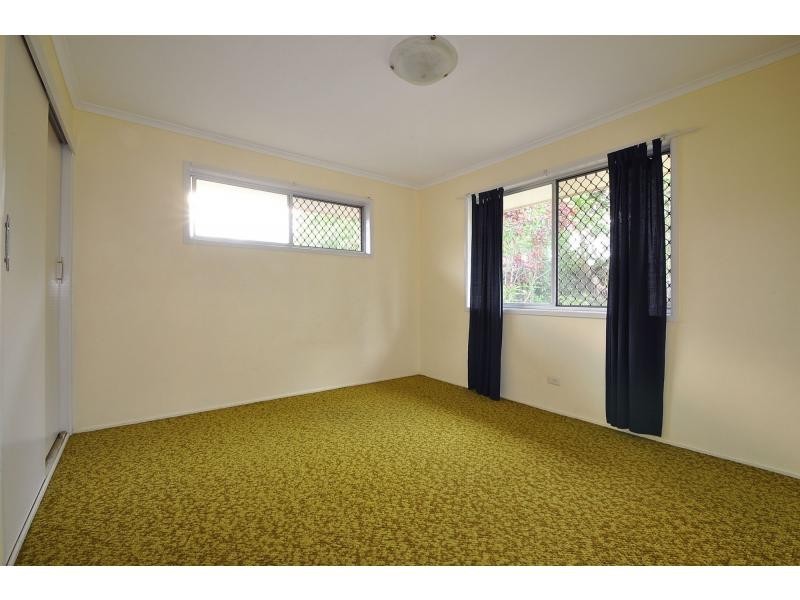 33 Bluejay Street, Burleigh Waters QLD 4220