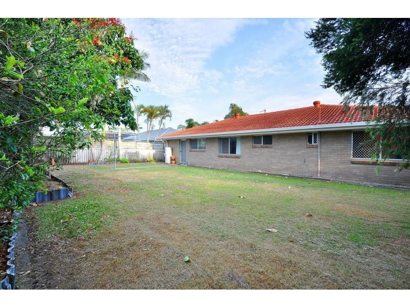 33 Bluejay Street, Burleigh Waters QLD 4220