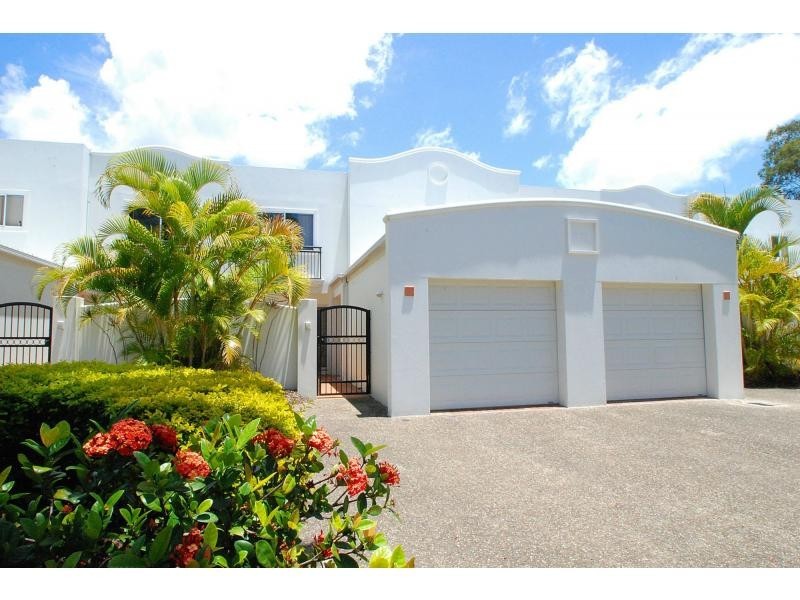 16/100 Cotlew Street, Southport QLD 4215