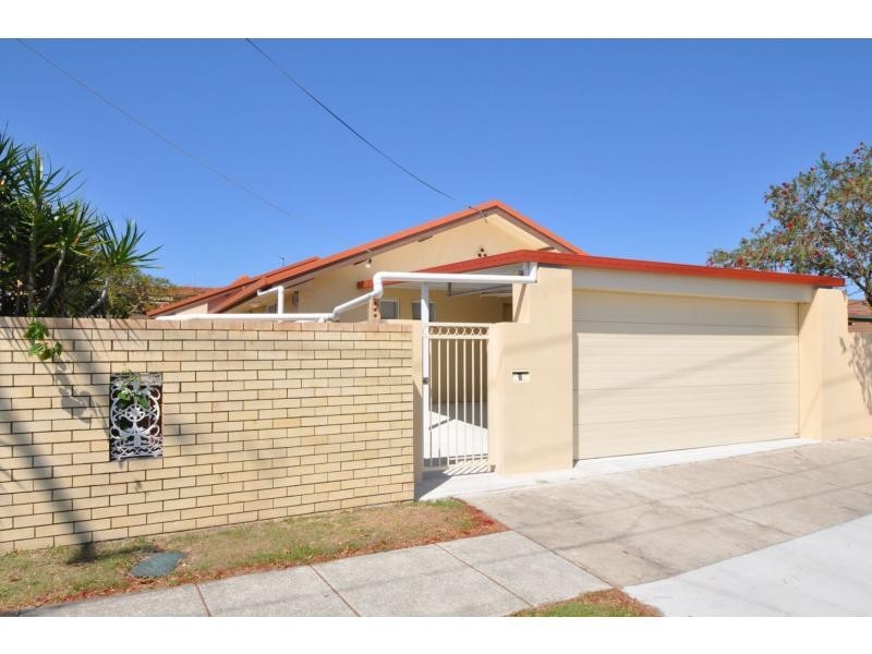 3 Le Mans Drive, Mermaid Waters QLD 4218