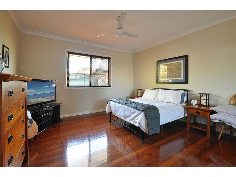 43 Christine Avenue, Burleigh Heads QLD 4220