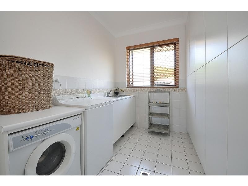 43 Christine Avenue, Burleigh Heads QLD 4220