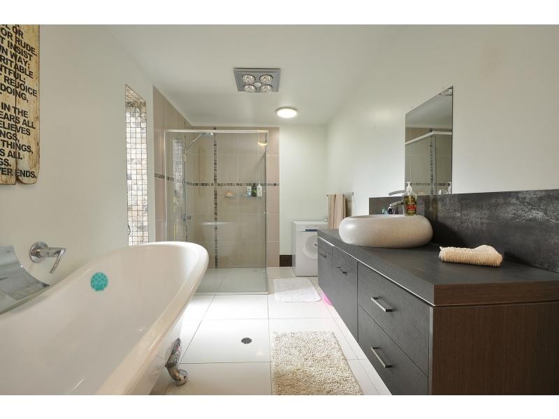 31 Matilda Street, Burleigh Heads QLD 4220