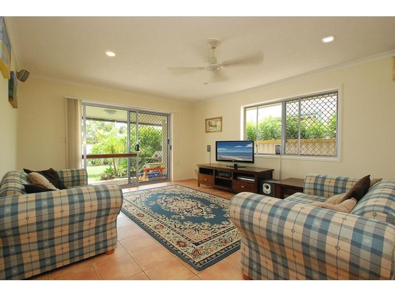 5 Chainey Avenue, Miami QLD 4220