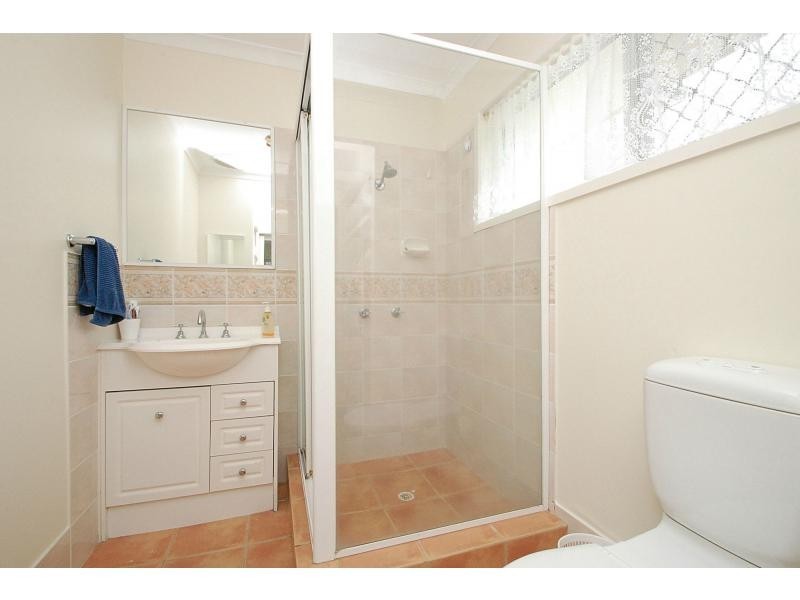 5 Chainey Avenue, Miami QLD 4220