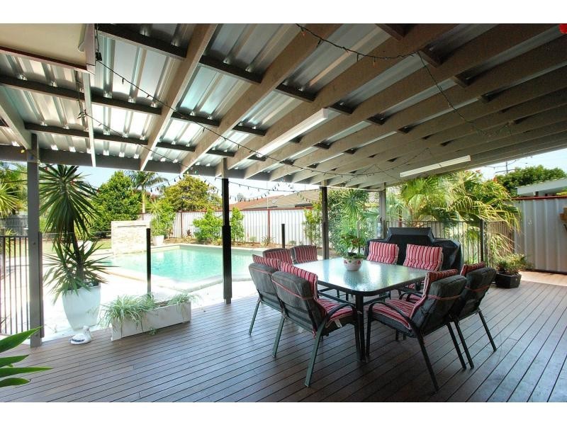 3 Omao Avenue, Burleigh Waters QLD 4220