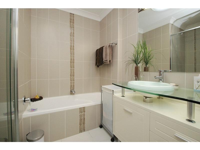 3 Omao Avenue, Burleigh Waters QLD 4220