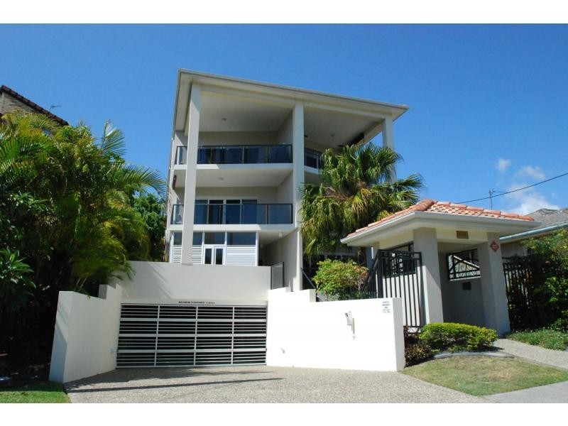 2/22 Burleigh Street, Burleigh Heads QLD 4220