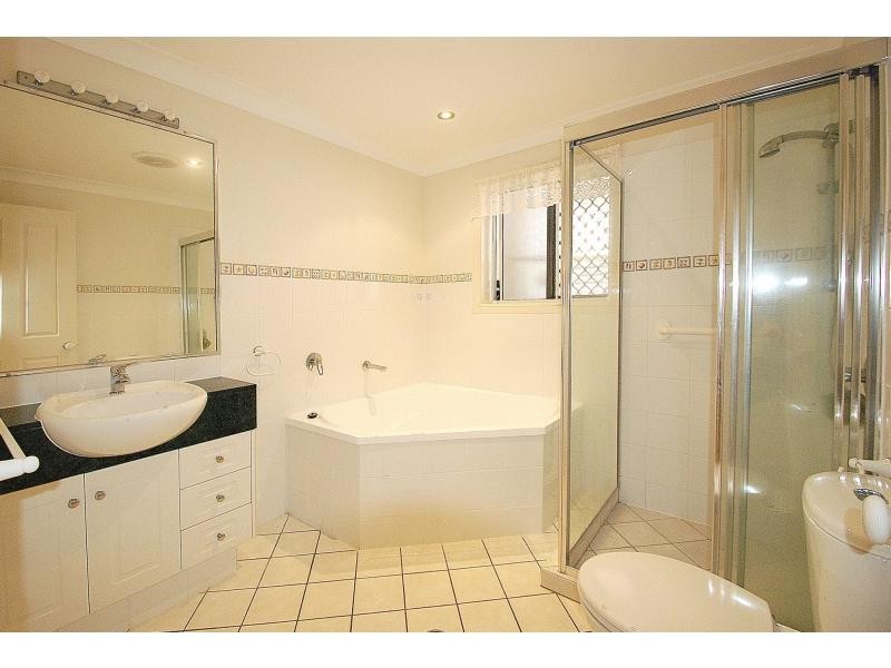 2/22 Burleigh Street, Burleigh Heads QLD 4220