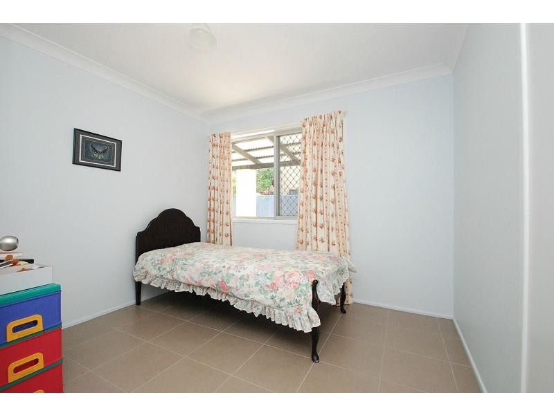 133 Acanthus Avenue, Burleigh Waters QLD 4220