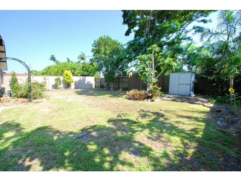 133 Acanthus Avenue, Burleigh Waters QLD 4220