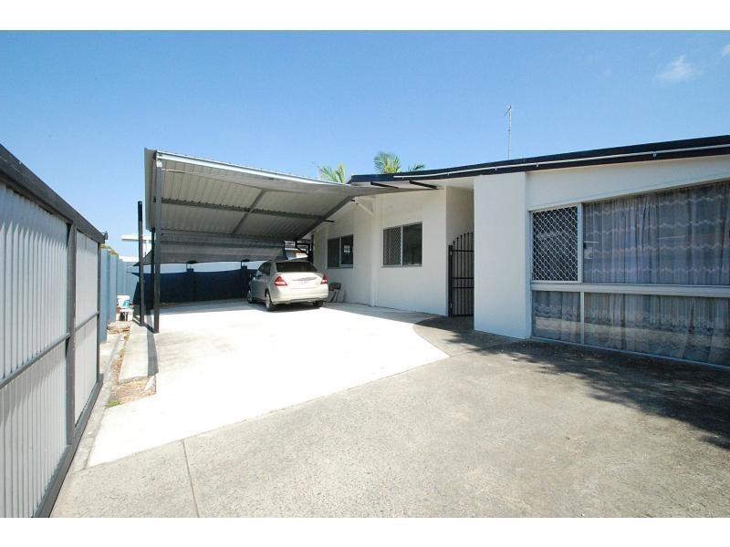 133 Acanthus Avenue, Burleigh Waters QLD 4220