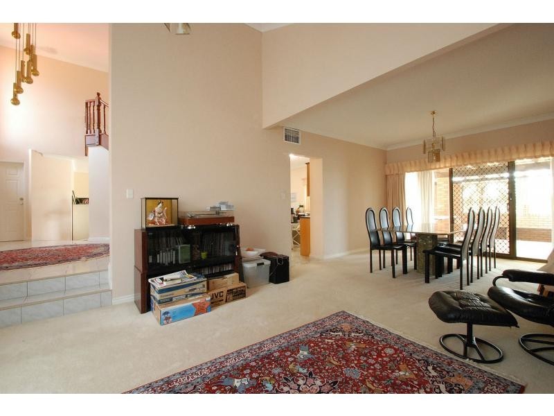 23 Cessnock Close, Mermaid Waters QLD 4218