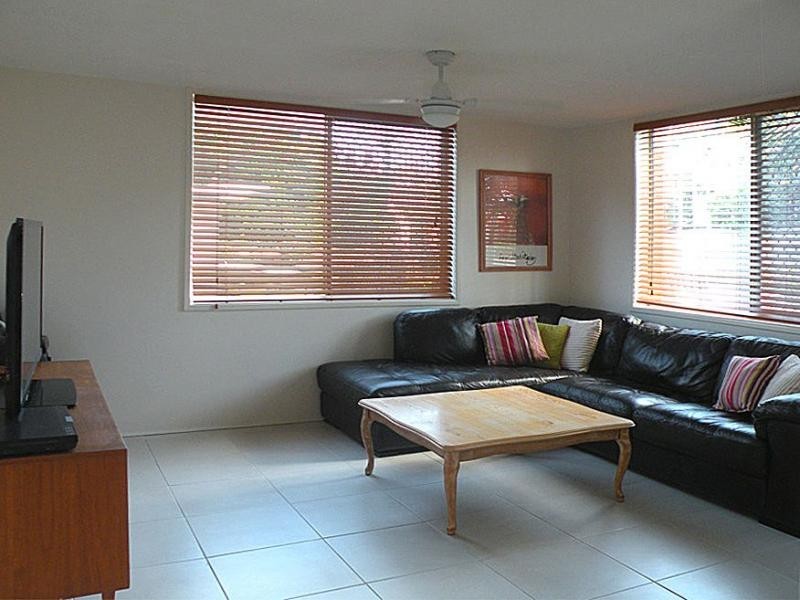 5/1976 Gold Coast Highway, Miami QLD 4220