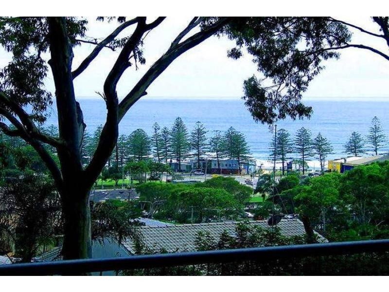 2/22 Mount Street, Burleigh Heads QLD 4220