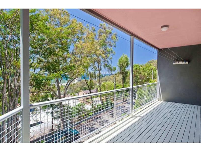 2/22 Mount Street, Burleigh Heads QLD 4220