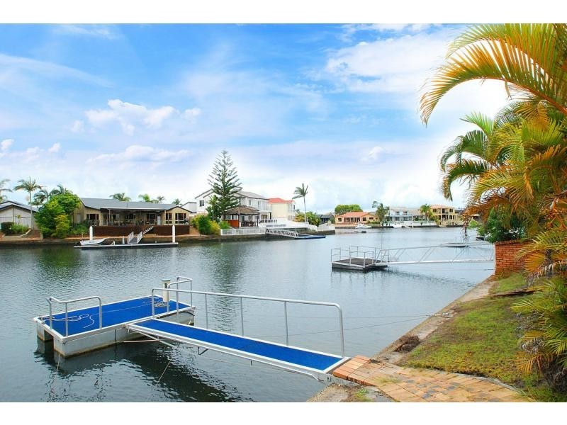 158 Sundance Way, Runaway Bay QLD 4216