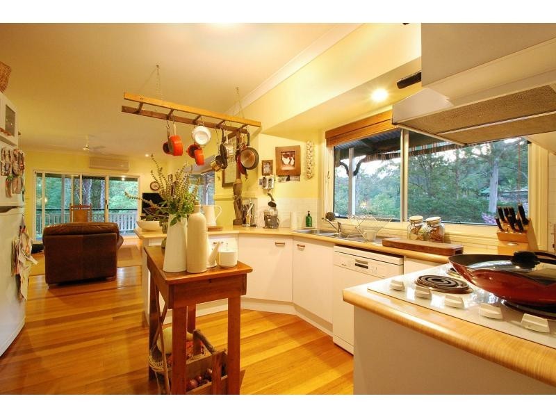 11 Wisteria Court, Tallebudgera Valley QLD 4228