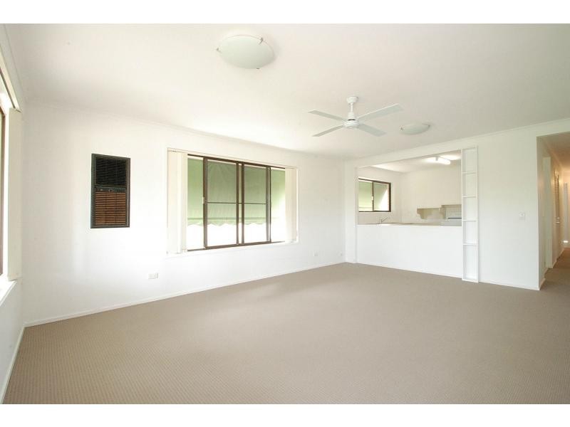 1/14 Crimson Court, Miami QLD 4220