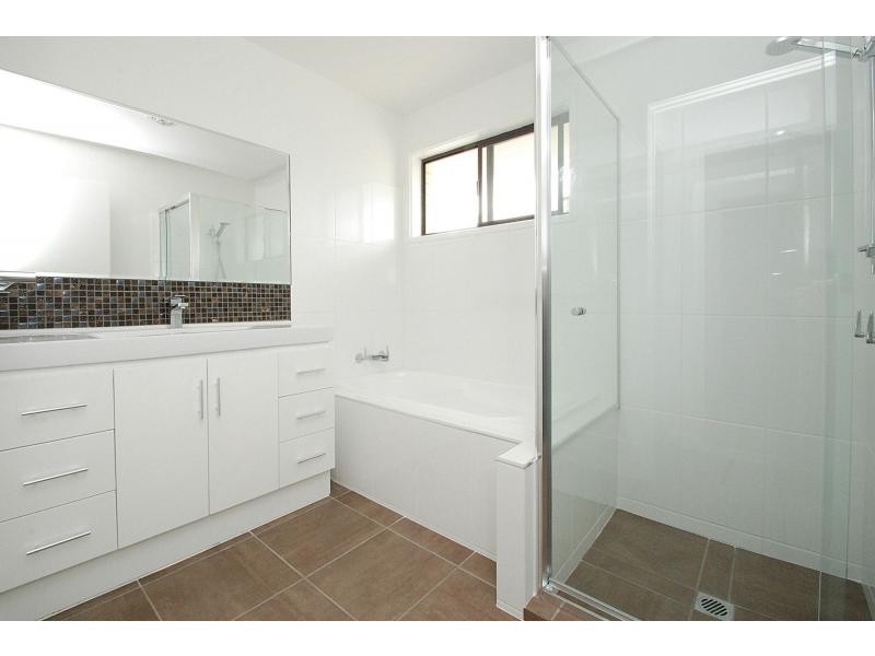 1/14 Crimson Court, Miami QLD 4220