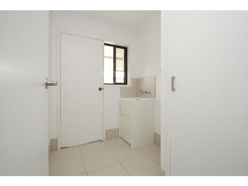 1/14 Crimson Court, Miami QLD 4220