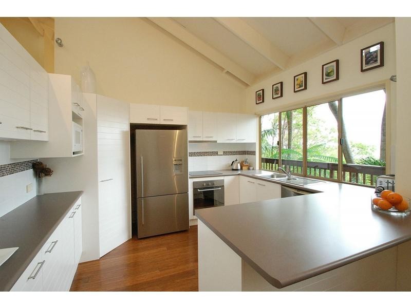 26 Skyline Terrace, Burleigh Heads QLD 4220