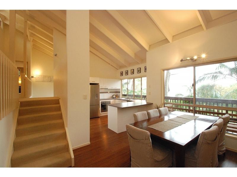 26 Skyline Terrace, Burleigh Heads QLD 4220