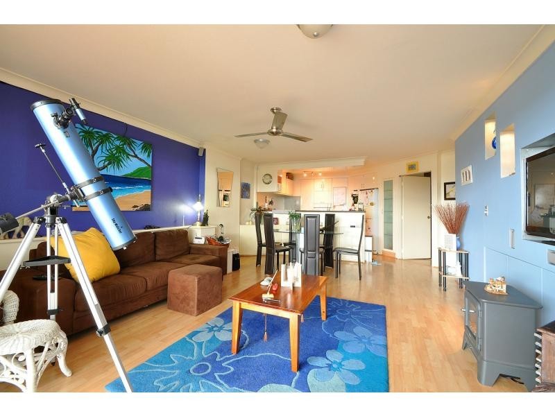 2/40 Marine Parade, Miami QLD 4220