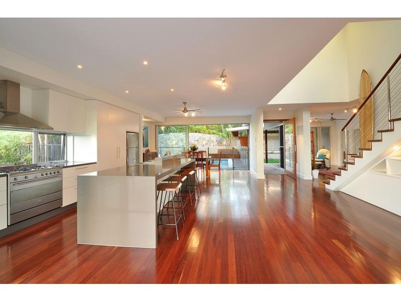 34 Wairoo Street, Burleigh Heads QLD 4220