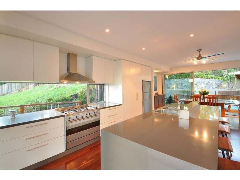 34 Wairoo Street, Burleigh Heads QLD 4220