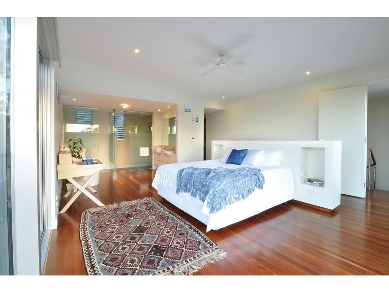 34 Wairoo Street, Burleigh Heads QLD 4220