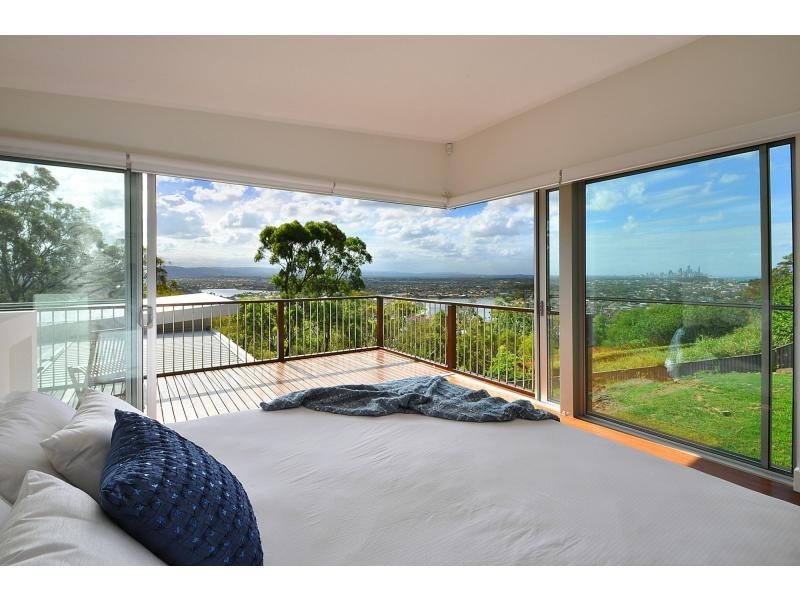 34 Wairoo Street, Burleigh Heads QLD 4220