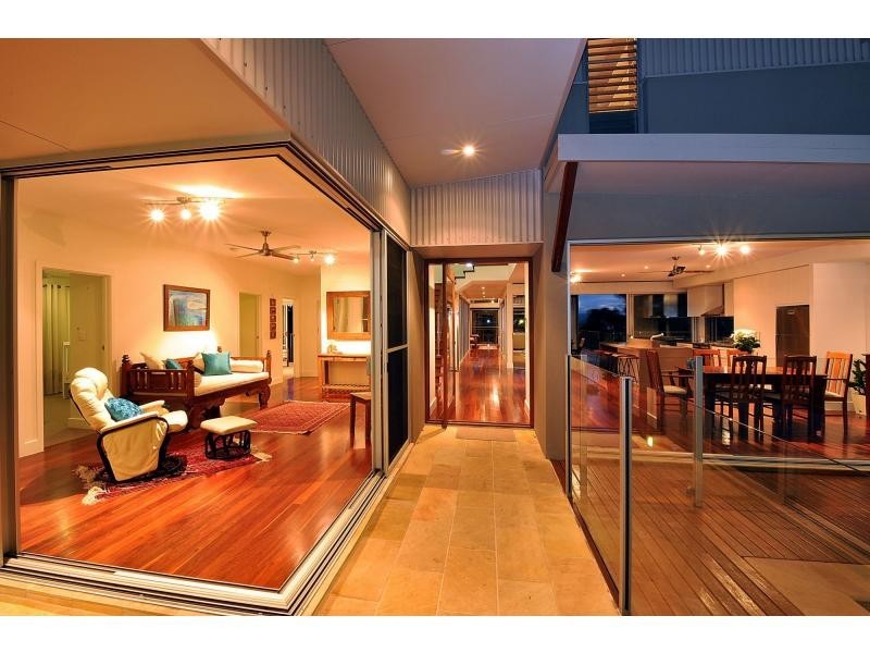 34 Wairoo Street, Burleigh Heads QLD 4220