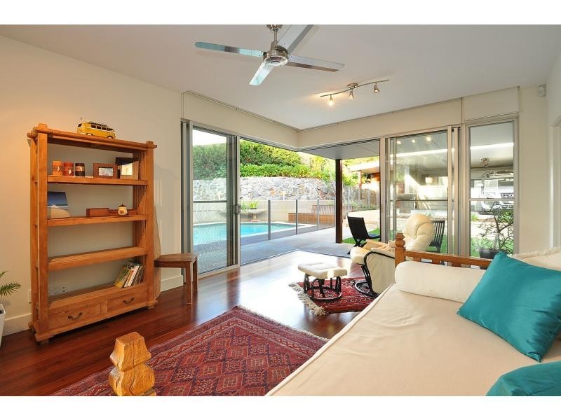 34 Wairoo Street, Burleigh Heads QLD 4220