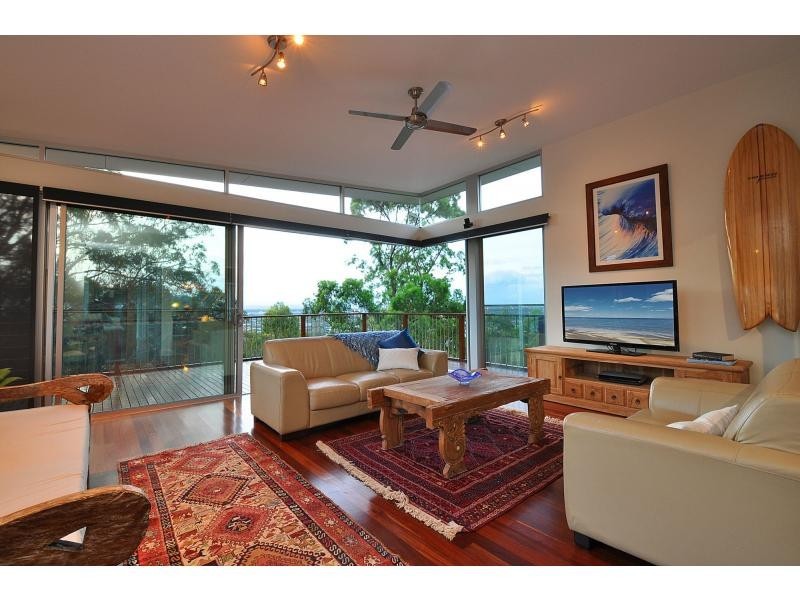 34 Wairoo Street, Burleigh Heads QLD 4220