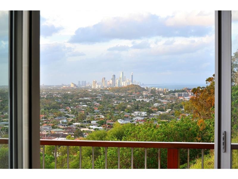 34 Wairoo Street, Burleigh Heads QLD 4220