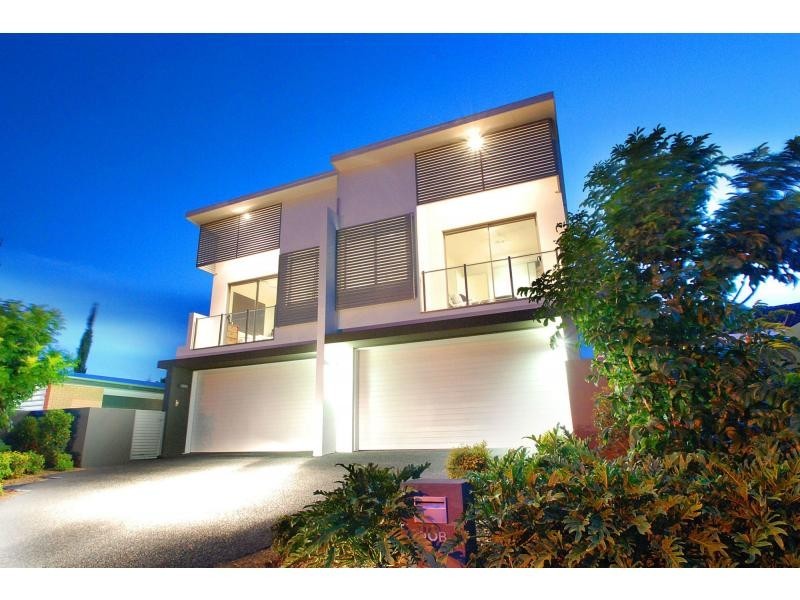 2/36 Albion Avenue, Miami QLD 4220