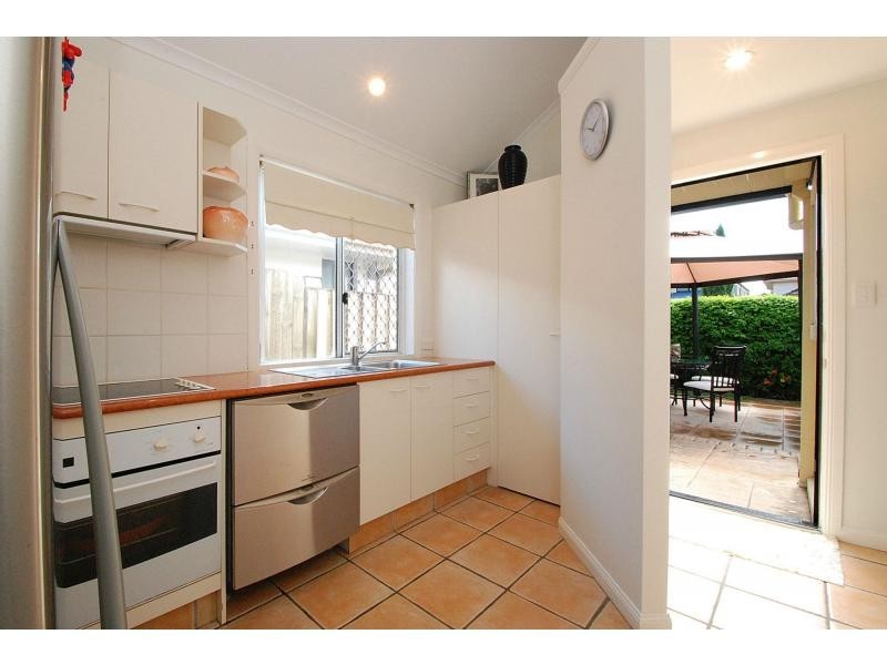 1/72 Nobby Parade, Miami QLD 4220