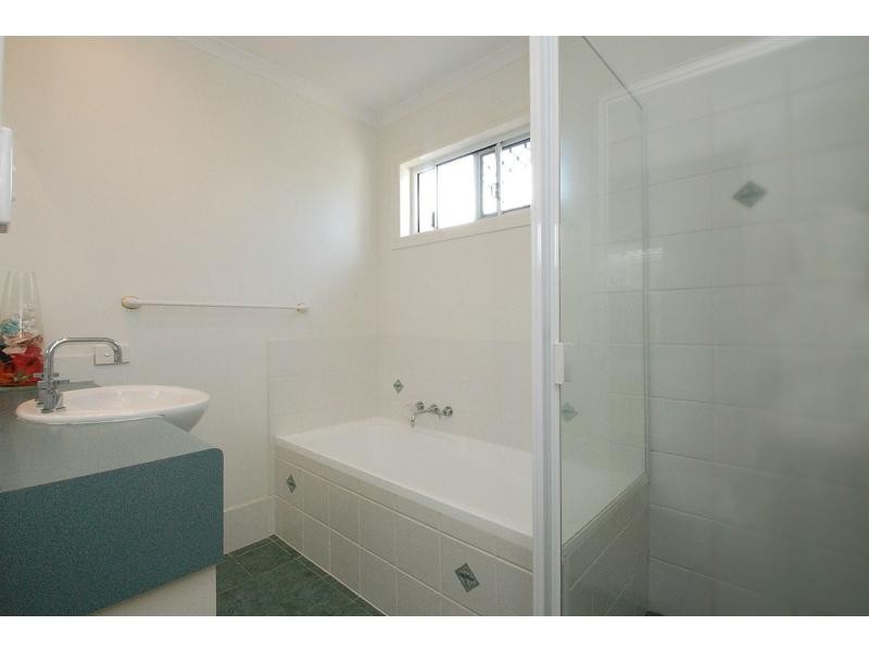 1/72 Nobby Parade, Miami QLD 4220