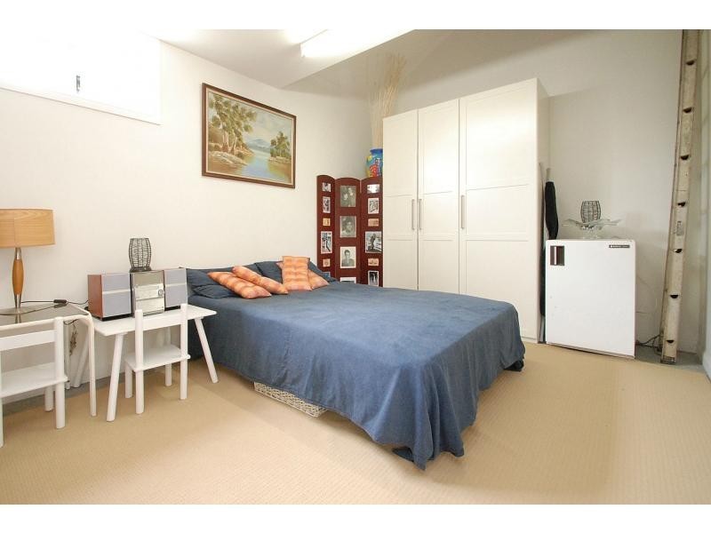 1/72 Nobby Parade, Miami QLD 4220