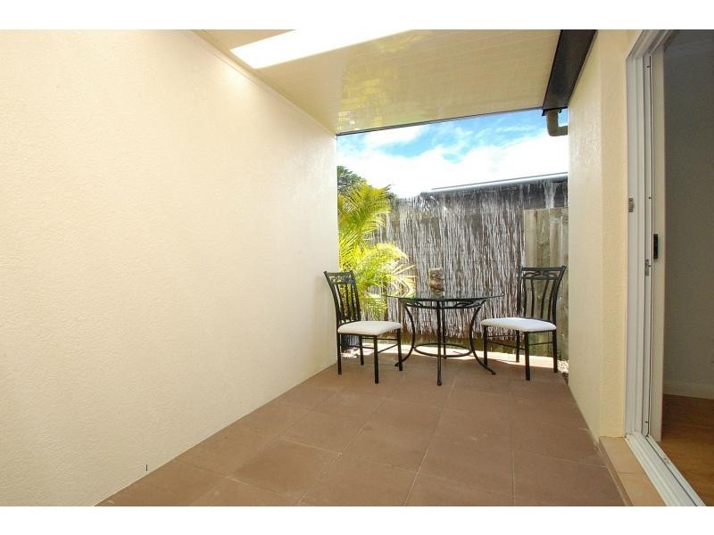 1/72 Nobby Parade, Miami QLD 4220