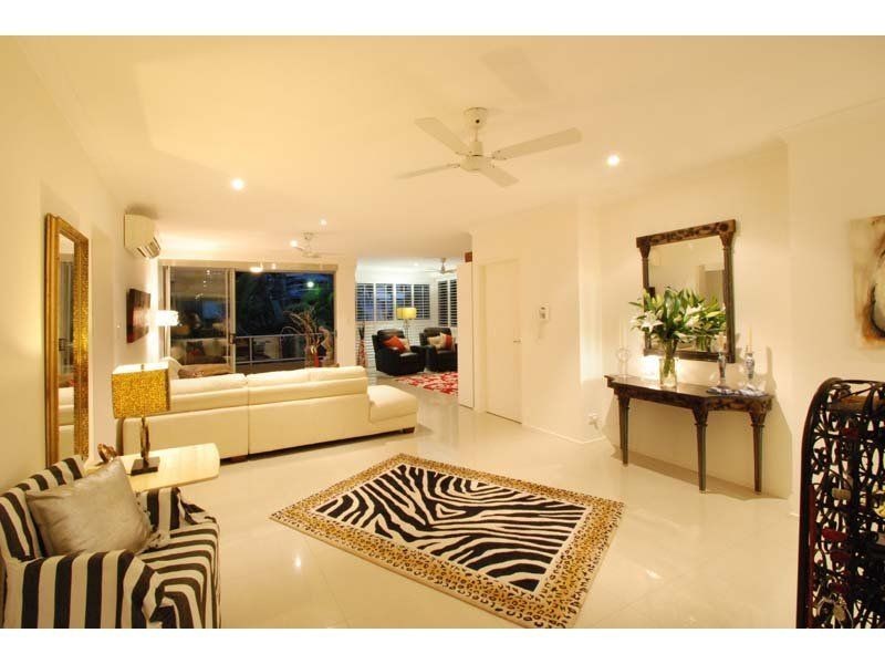 4/21 Ewart Street, Burleigh Heads QLD 4220