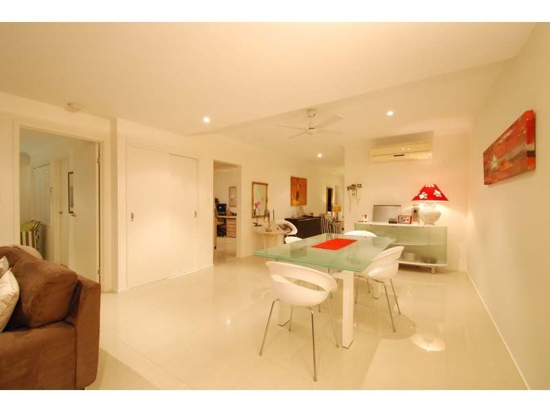 4/21 Ewart Street, Burleigh Heads QLD 4220