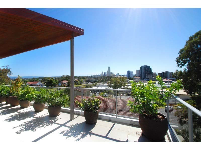 4/21 Ewart Street, Burleigh Heads QLD 4220