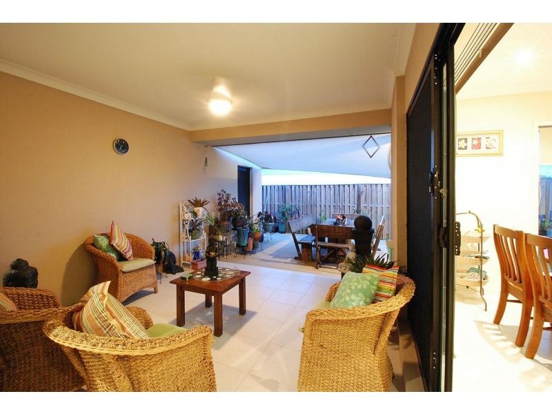 5 Peregrine Street, Reedy Creek QLD 4227