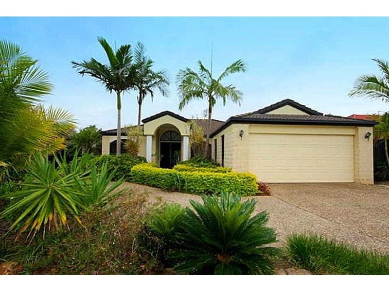2 Sharscay Close, Burleigh Heads QLD 4220