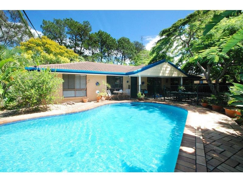 5 Lancelin Drive, Mermaid Waters QLD 4218