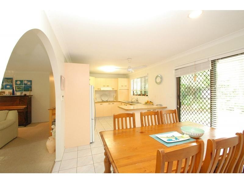 5 Lancelin Drive, Mermaid Waters QLD 4218