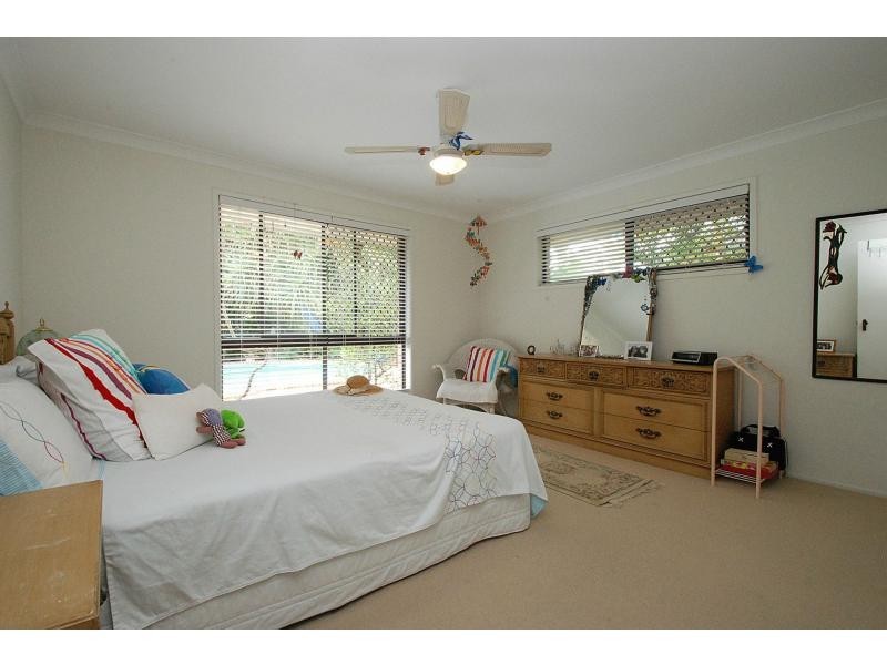 5 Lancelin Drive, Mermaid Waters QLD 4218